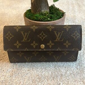 Louis Vuitton Wallet
